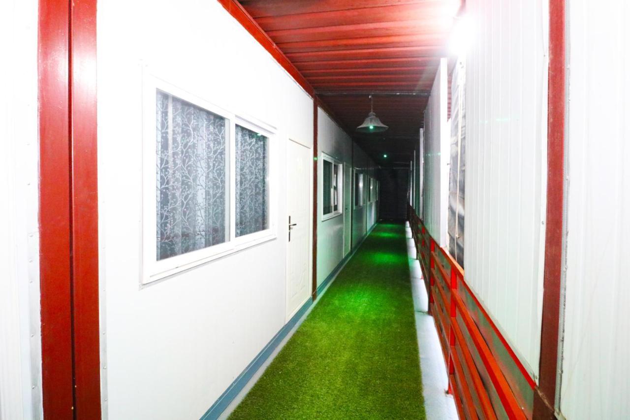 Hotel The Cube Stay Yeni Delhi Dış mekan fotoğraf