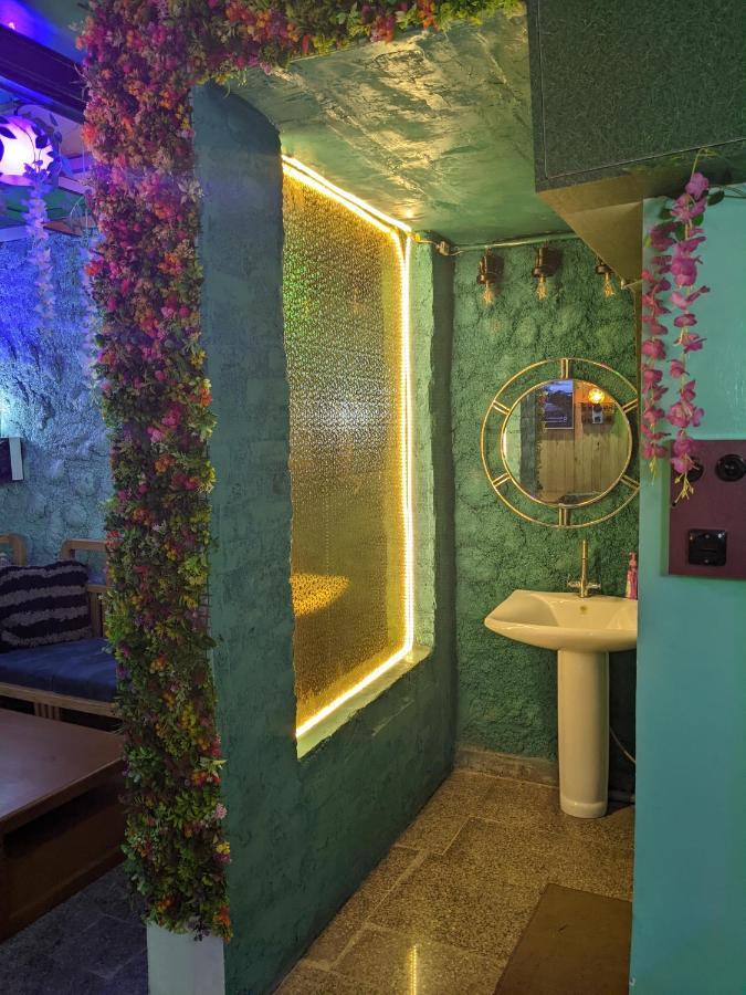 Hotel The Cube Stay Yeni Delhi Dış mekan fotoğraf